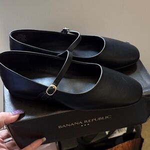 Banana Republic Black Mary Jane Flats
